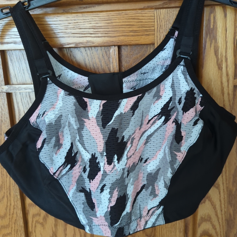 Women's  Glamorise Pink, Black & Gray Patterned Wire Free  Sports Bra Sz. 44D